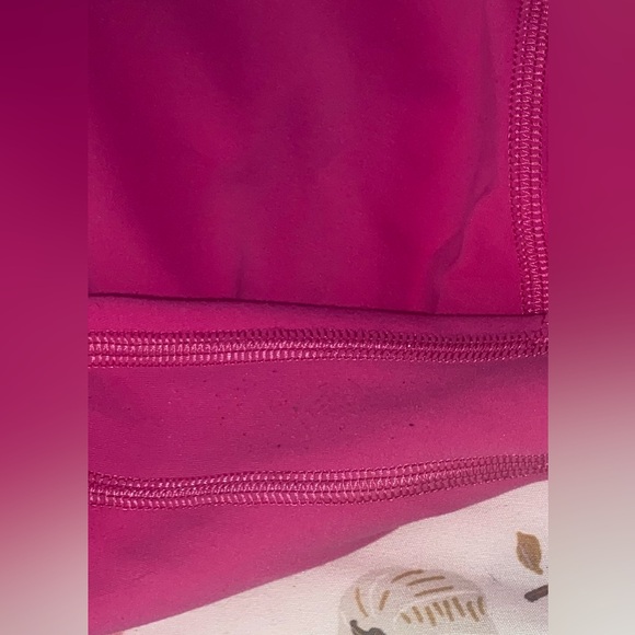 Sonic Pink lululemon align set! Size 6. 25” leggings. - Picture 7 of 7